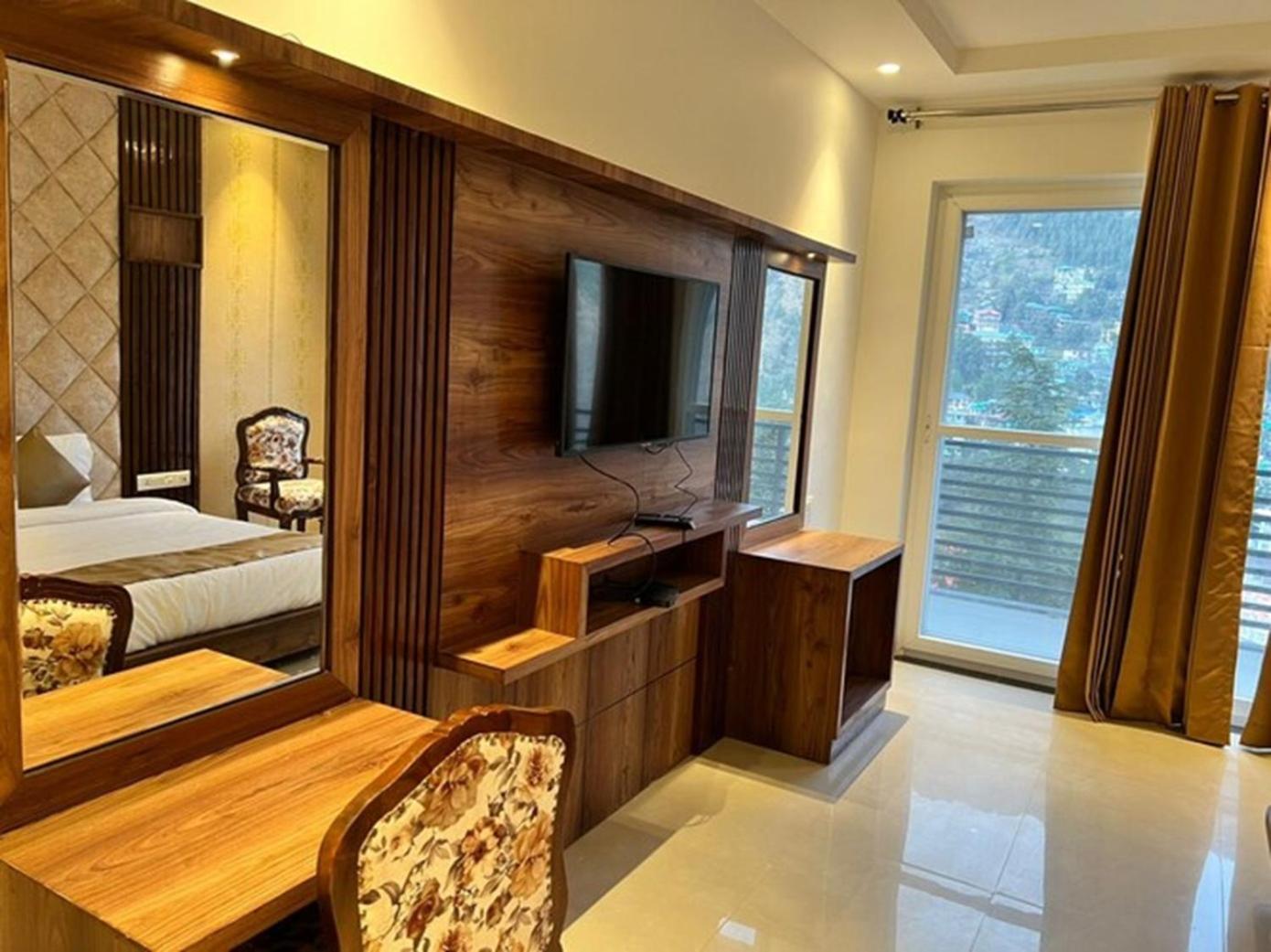 Rr Hotel & Resort Dharamshala Eksteriør bilde