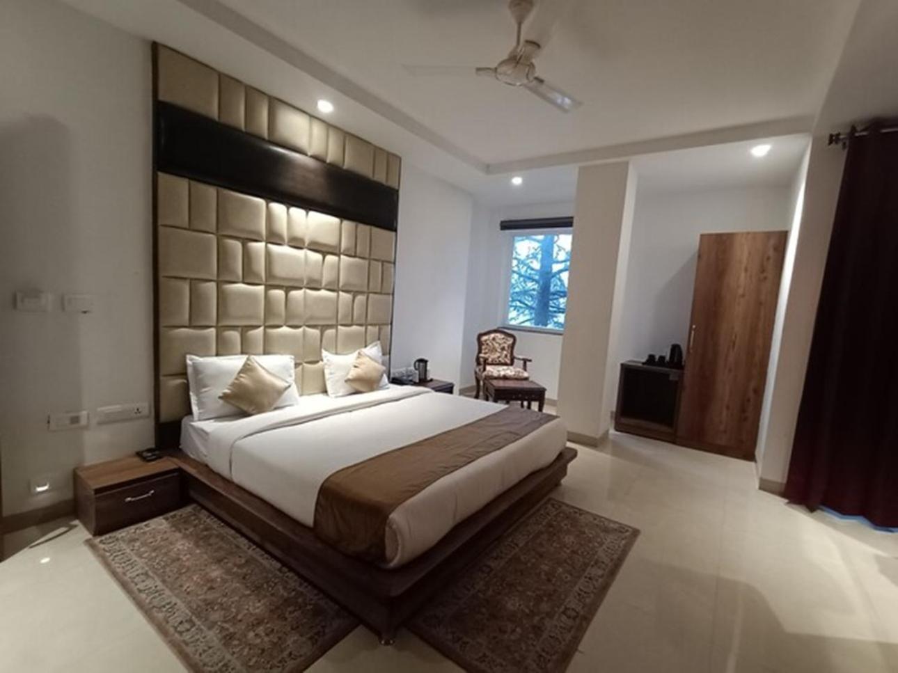 Rr Hotel & Resort Dharamshala Eksteriør bilde