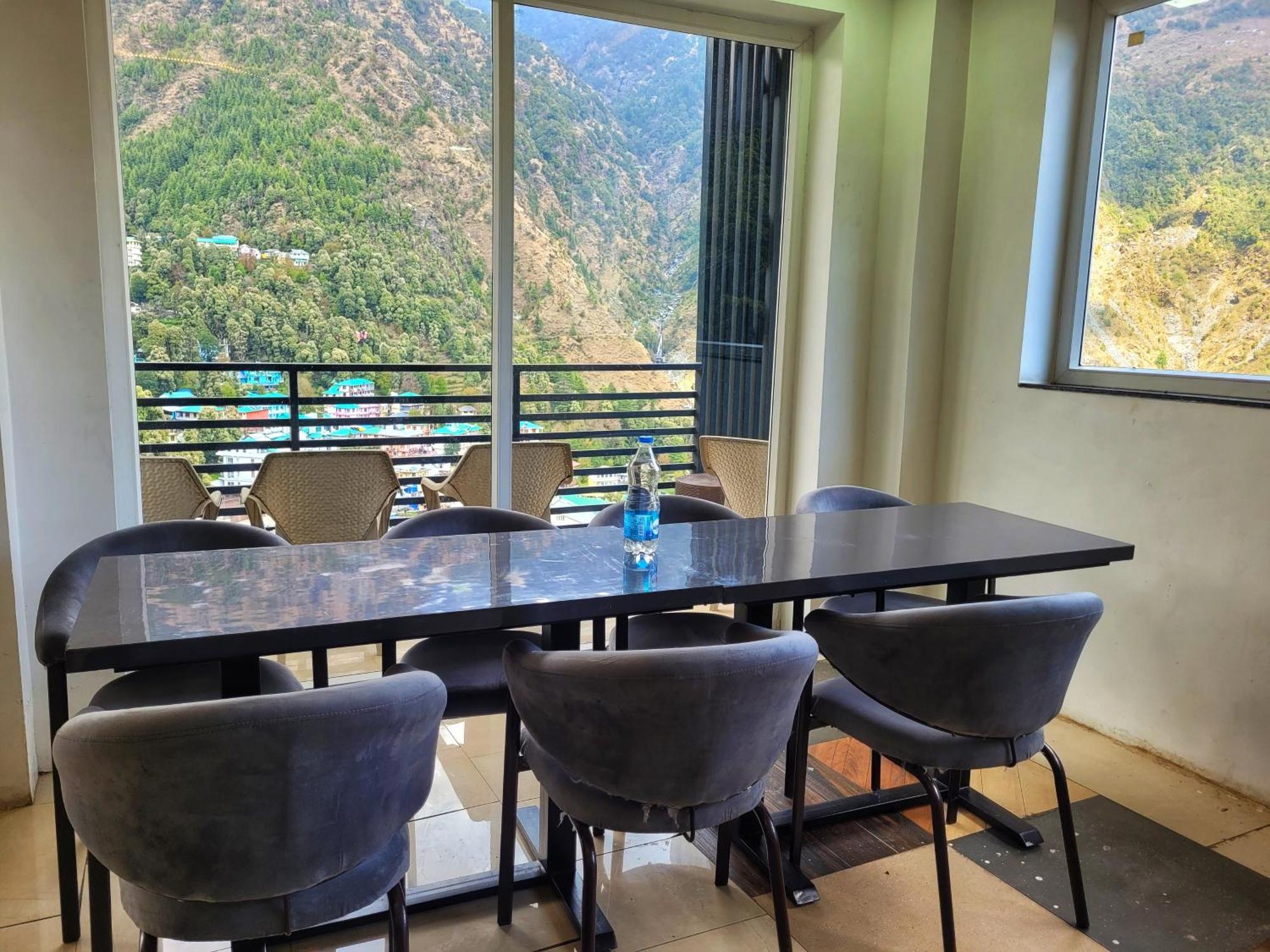 Rr Hotel & Resort Dharamshala Eksteriør bilde