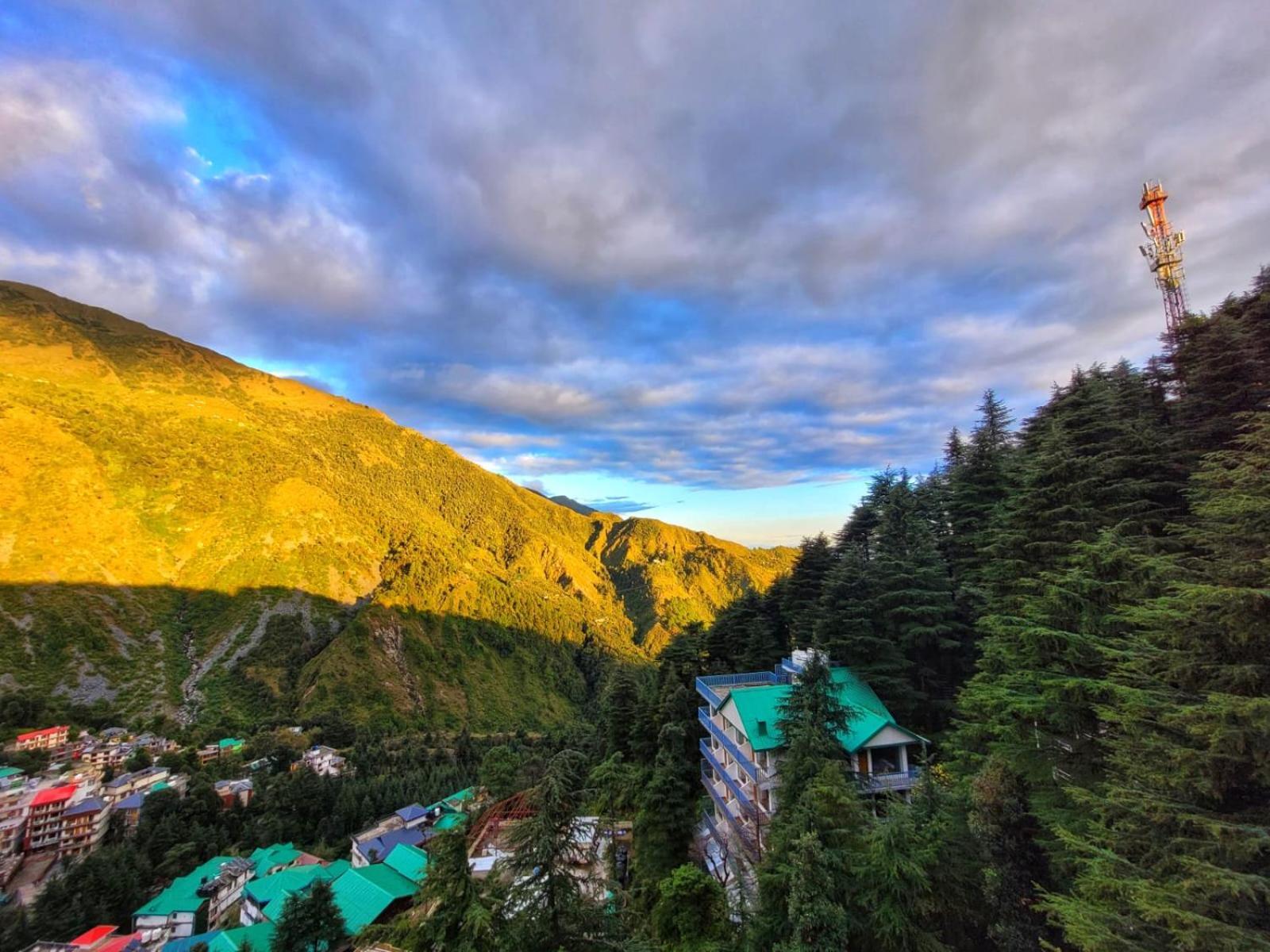 Rr Hotel & Resort Dharamshala Eksteriør bilde